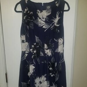 Vince Camuto Fit and Flare Stretchy Floral Dress Size 12